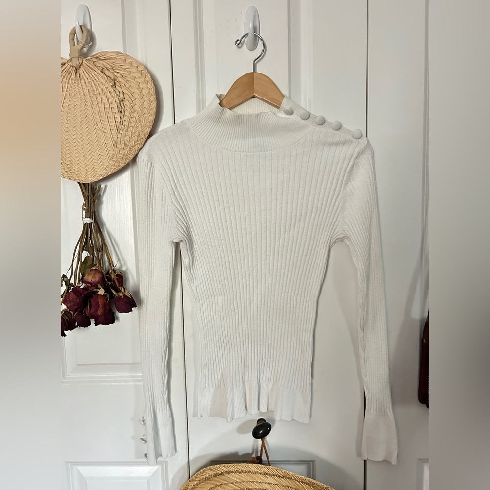 Fitted Ribbed INC knit Top White
